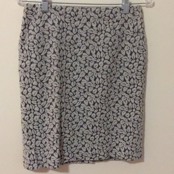 J Crew Pencil Skirt - Picture 1 of 3